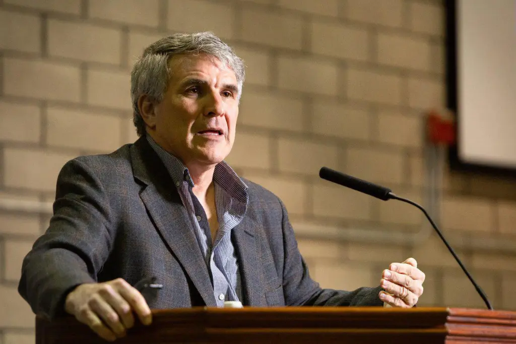PhD Program Chair Dr. Mark Wagner Exhorts Students to Focus, Let Jesus Lead