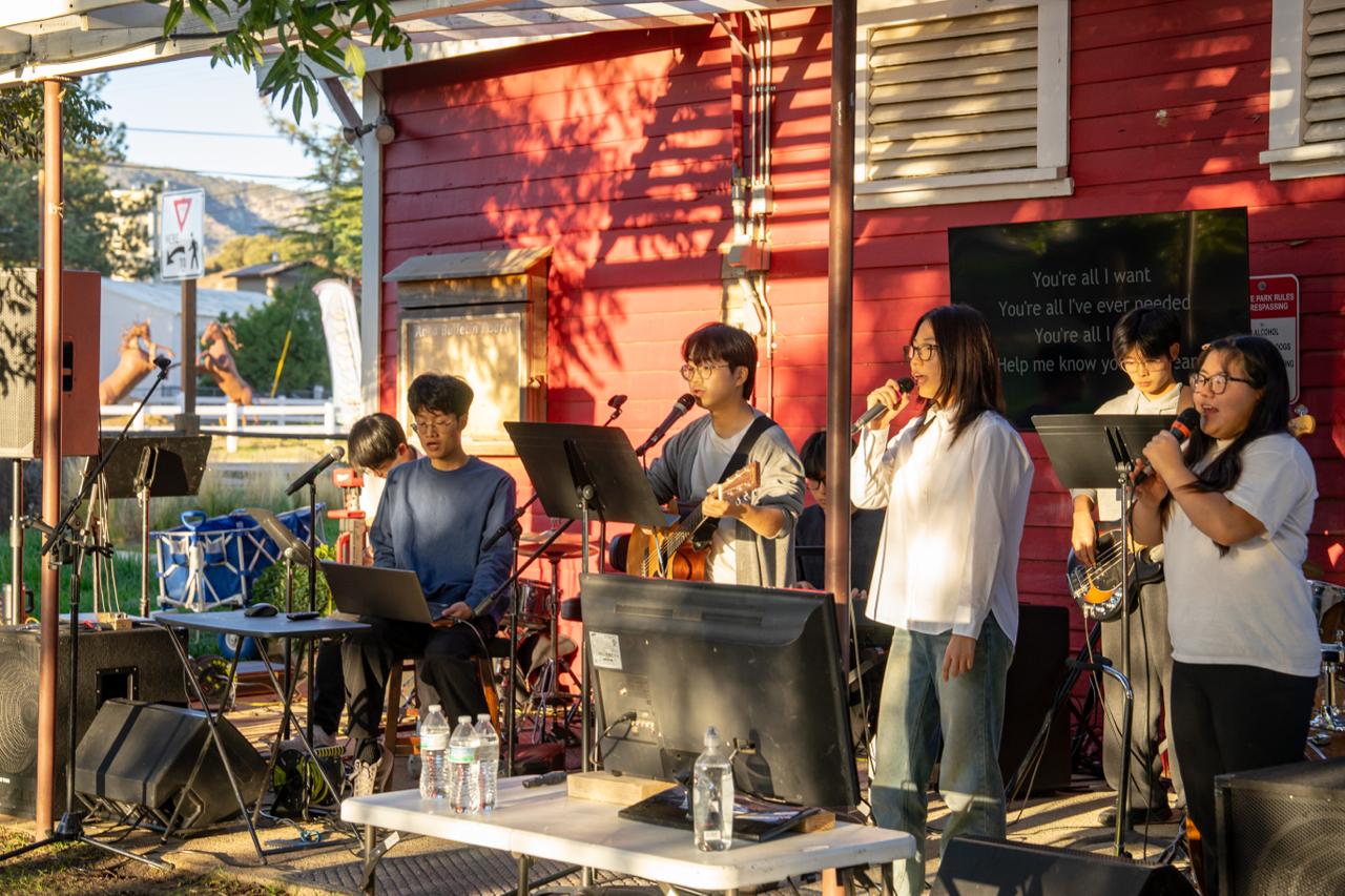Student Worship Team Unite with Local Churches for “Prayer and Praise in the Park” Event 